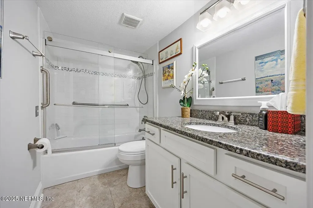 1524 Le Baron Avenue Jacksonville FL 32207