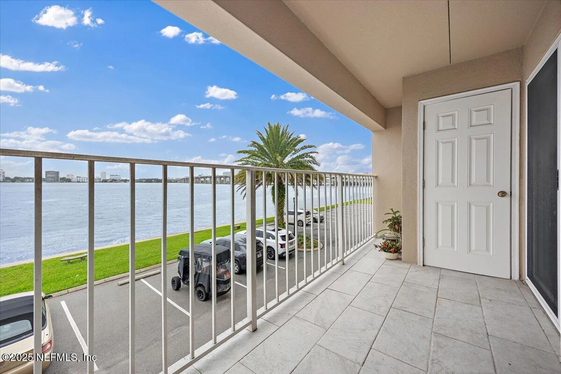 1524 Le Baron Avenue Jacksonville FL 32207