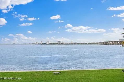 1524 Le Baron Avenue Jacksonville FL 32207