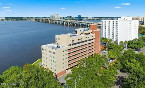 1524 Le Baron Avenue Jacksonville FL 32207
