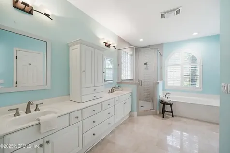 8642 Autumn Green Drive Jacksonville FL 32256