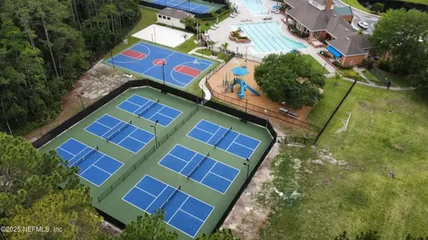 8642 Autumn Green Drive Jacksonville FL 32256