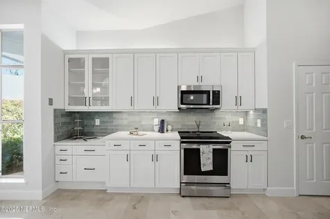8642 Autumn Green Drive Jacksonville FL 32256