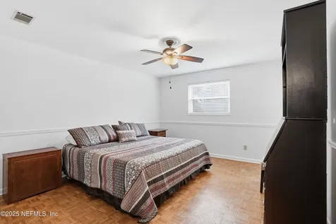 8648 Lincolnshire Road W Jacksonville FL 32217