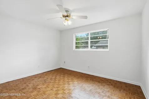 8648 Lincolnshire Road W Jacksonville FL 32217