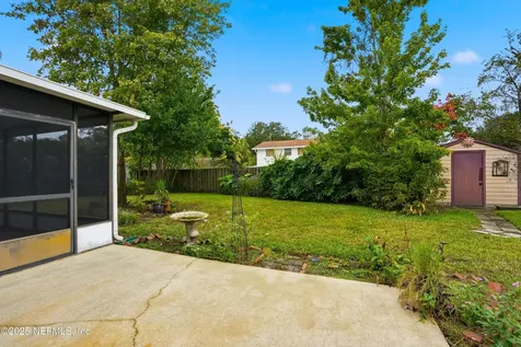 8648 Lincolnshire Road W Jacksonville FL 32217