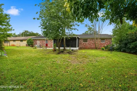 8648 Lincolnshire Road W Jacksonville FL 32217