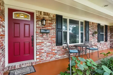 8648 Lincolnshire Road W Jacksonville FL 32217