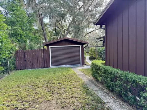 116 N Francis Street Interlachen FL 32148