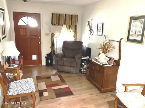 116 N Francis Street Interlachen FL 32148