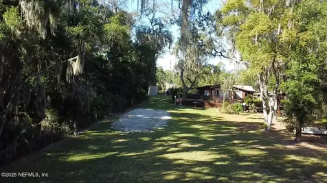 116 N Francis Street Interlachen FL 32148