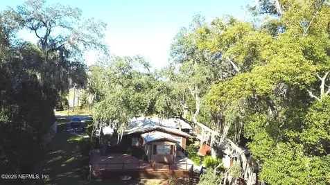 116 N Francis Street Interlachen FL 32148