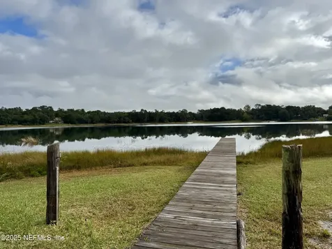 116 N Francis Street Interlachen FL 32148