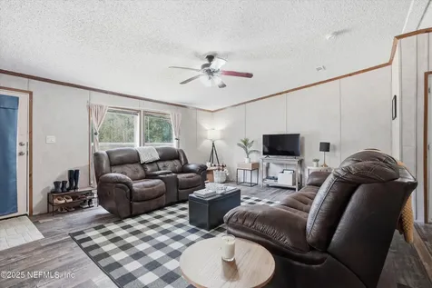 10230 Flikkema Avenue Hastings FL 32145