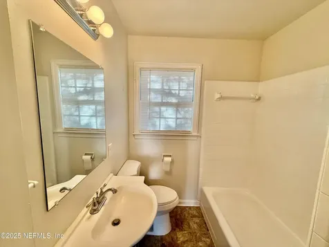 3526 Hyacinth Street Jacksonville FL 32254