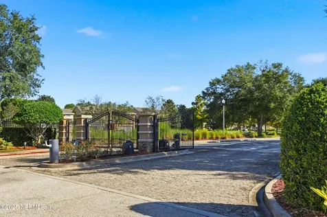 13033 Sunset Lake Drive Jacksonville FL 32258
