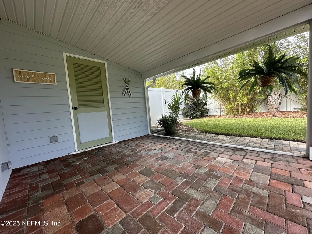 318 Royal Palms Drive Atlantic Beach FL 32233