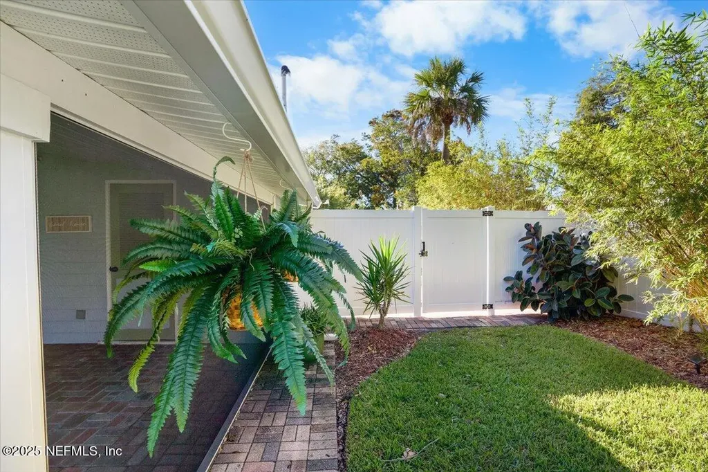 318 Royal Palms Drive Atlantic Beach FL 32233