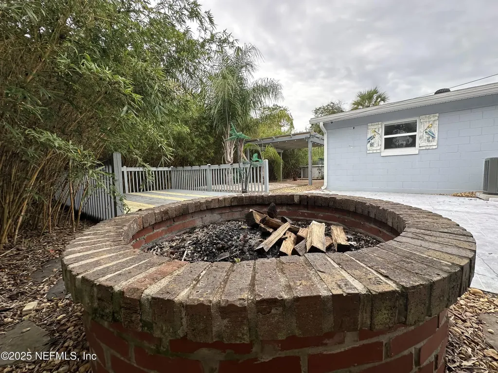 318 Royal Palms Drive Atlantic Beach FL 32233