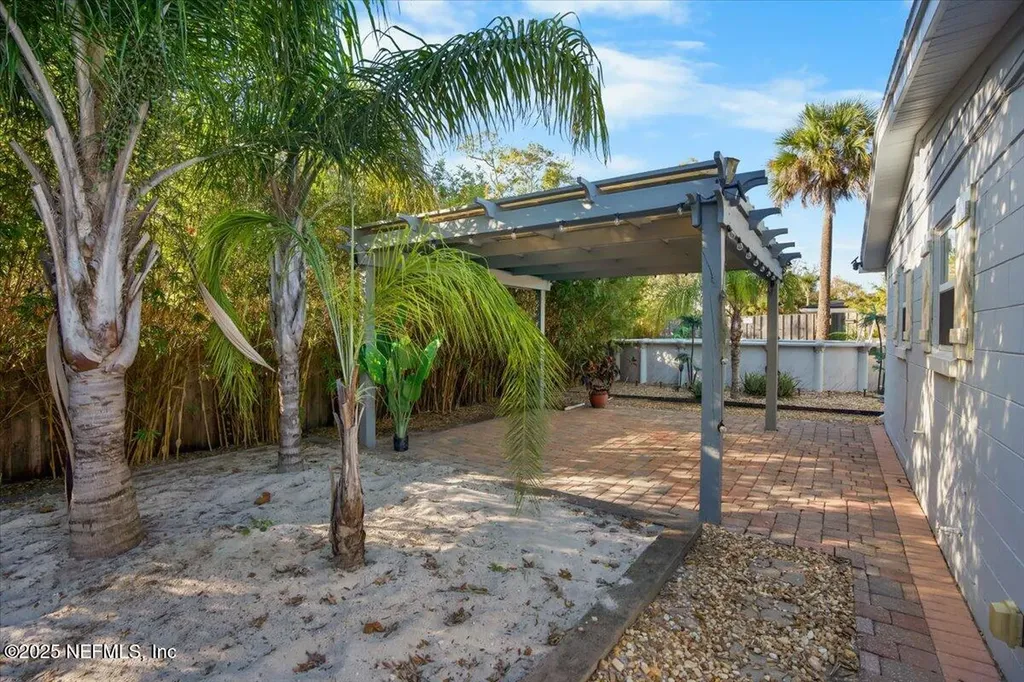 318 Royal Palms Drive Atlantic Beach FL 32233