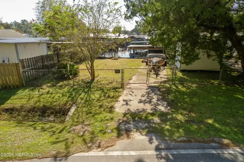 663 Carlin Road Satsuma FL 32189