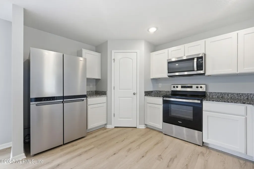 4 Round Tree Drive Palm Coast FL 32164