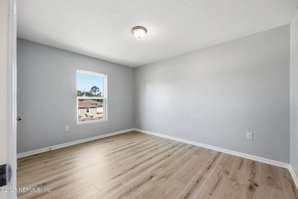 4 Round Tree Drive Palm Coast FL 32164
