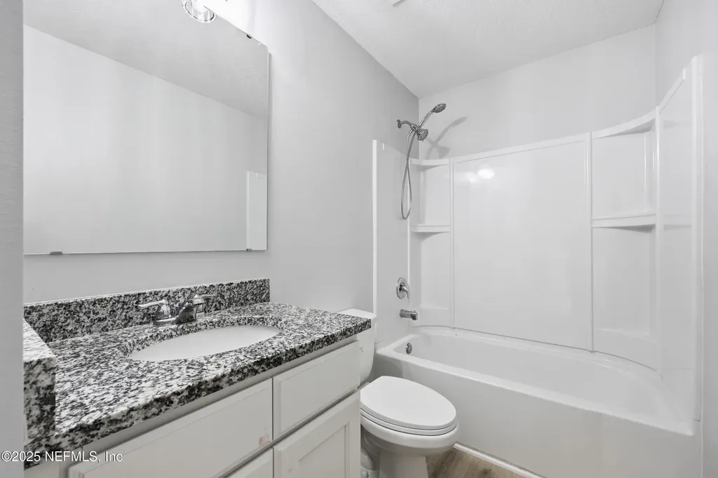 4 Round Tree Drive Palm Coast FL 32164