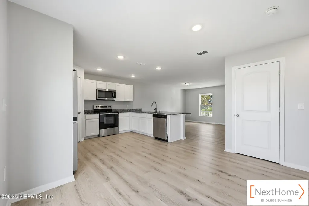 4 Round Tree Drive Palm Coast FL 32164