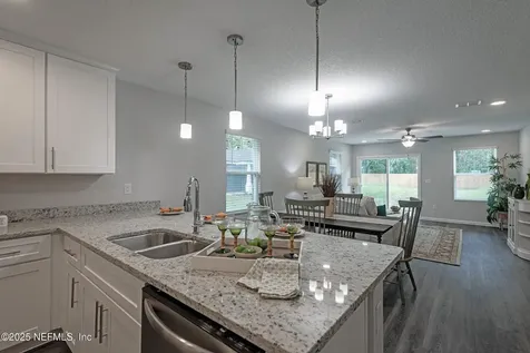 548 Laurina Street Jacksonville FL 32216
