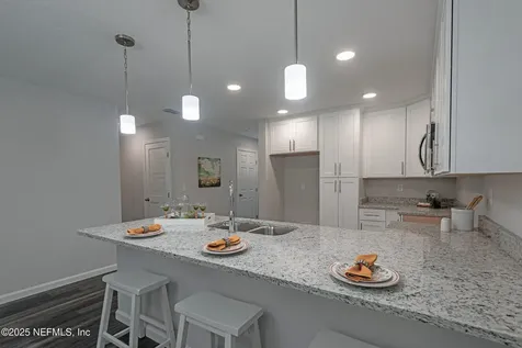 548 Laurina Street Jacksonville FL 32216