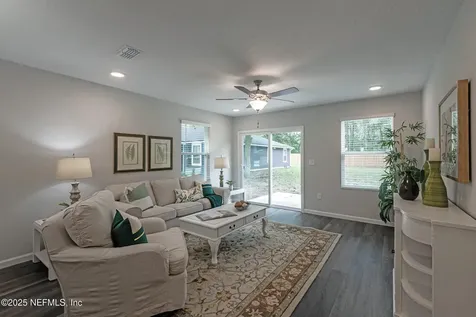 548 Laurina Street Jacksonville FL 32216