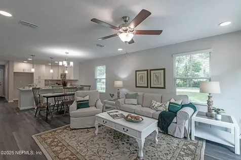 548 Laurina Street Jacksonville FL 32216