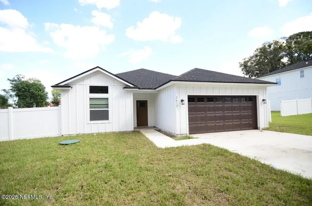 3617 Wells Landing Court Jacksonville FL 32277