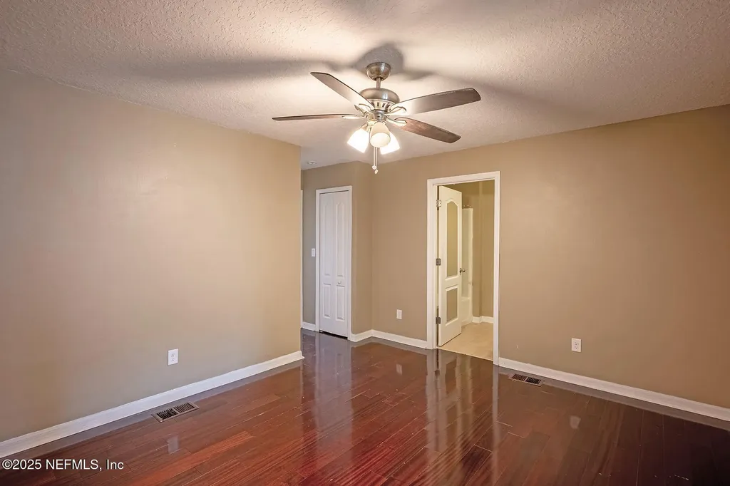 3753 Verde Gardens Circle Jacksonville FL 32218