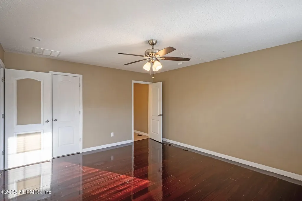 3753 Verde Gardens Circle Jacksonville FL 32218