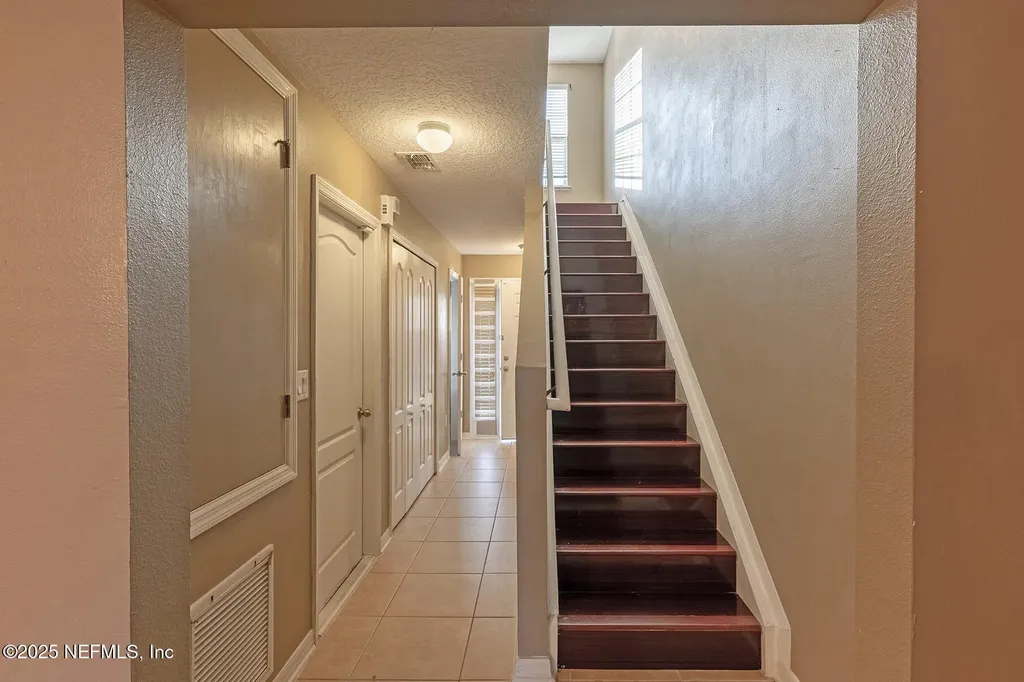 3753 Verde Gardens Circle Jacksonville FL 32218