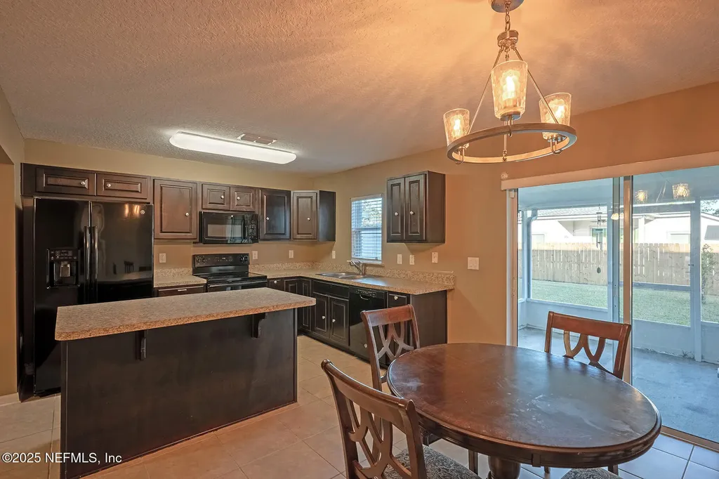 3753 Verde Gardens Circle Jacksonville FL 32218