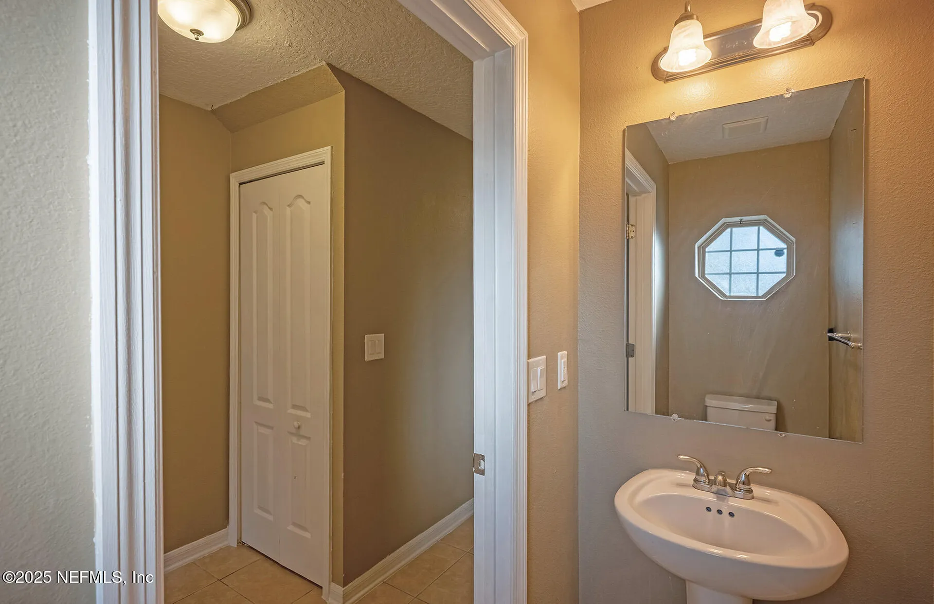 3753 Verde Gardens Circle Jacksonville FL 32218