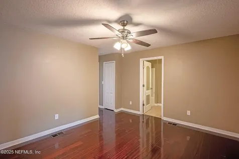 3753 Verde Gardens Circle Jacksonville FL 32218