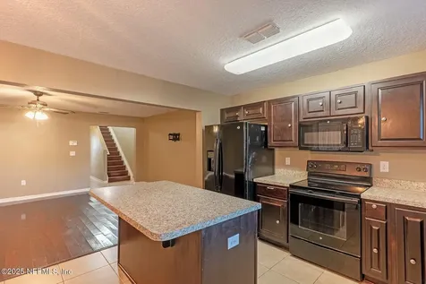 3753 Verde Gardens Circle Jacksonville FL 32218