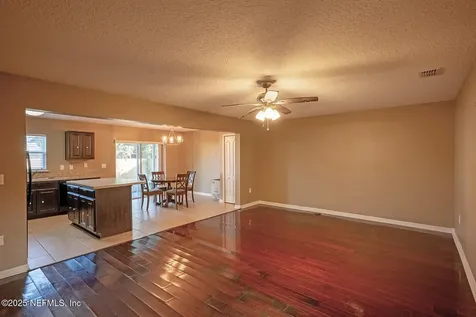 3753 Verde Gardens Circle Jacksonville FL 32218