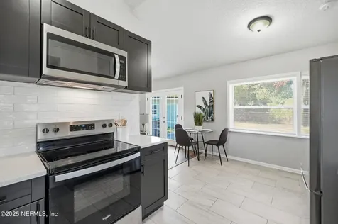 5243 River Forest Drive Jacksonville FL 32211