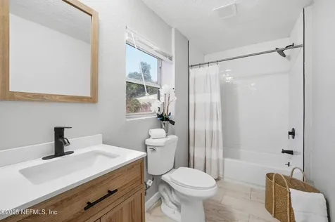 5243 River Forest Drive Jacksonville FL 32211