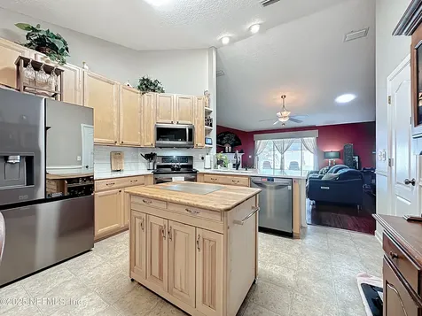 9455 Staplehurst Drive Jacksonville FL 32244