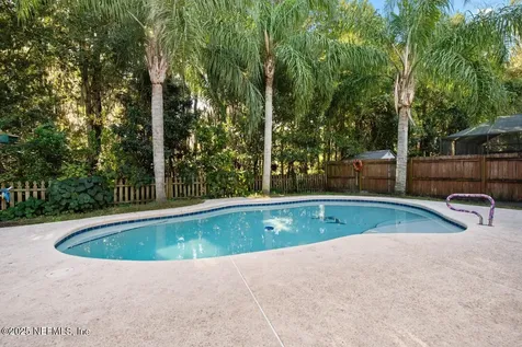 700 Reflection Cove Road E Jacksonville FL 32218
