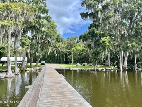 118 July Avenue Georgetown FL 32139