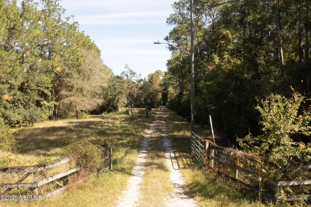 3163 Lannie Road Jacksonville FL 32218