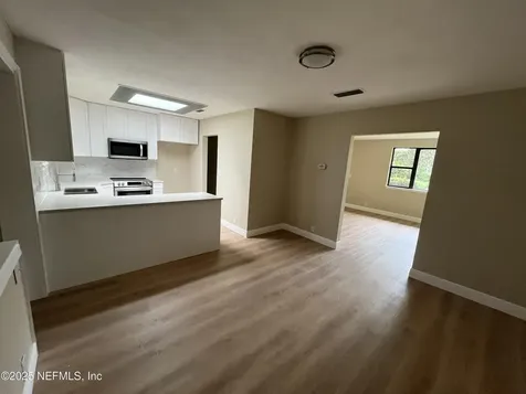 3843 Bessent Road Jacksonville FL 32218