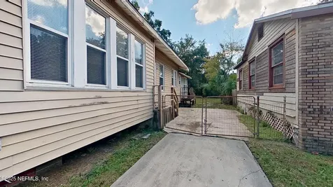 54 W 27th Street Jacksonville FL 32206